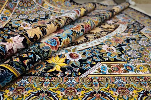 فرش ماشینی آران و بیدگل در ایران بی نظیر است
