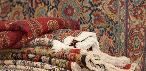 قالی هایتان را به غریبه ها ندهید