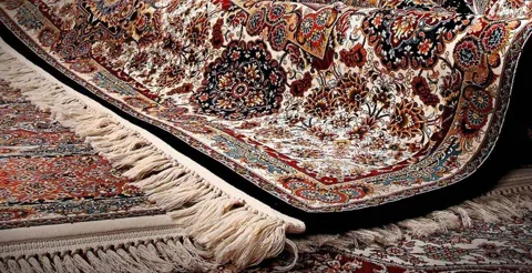 شاخص‌ترین عنصر ایرانی فرش است