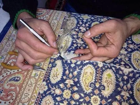 رفوگری فرش چگونه انجام می شود؟