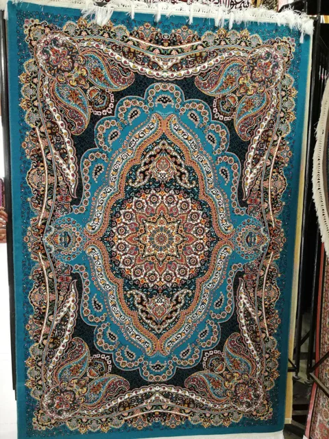 فرش روژان ۷۰۰ شانه زمینه آبی - پلی استر