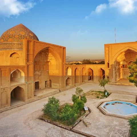 خرید فرش در ساوه