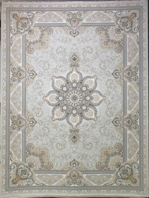فرش 1500 شانه گل برجسته نقشه یادگار زمینه کرم نقره ای
