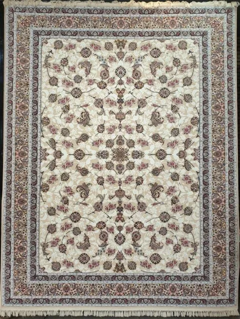فرش گل سرخ زمینه کرم