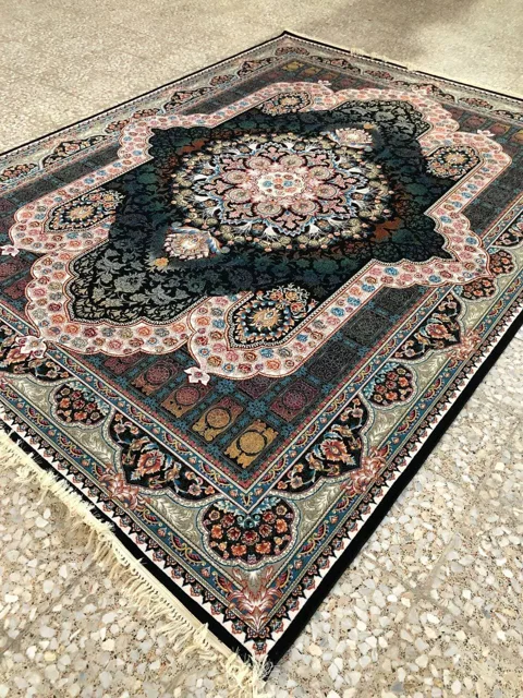فرش 700 شانه نقشه دلبر زمینه سرمه ای - پلی استر