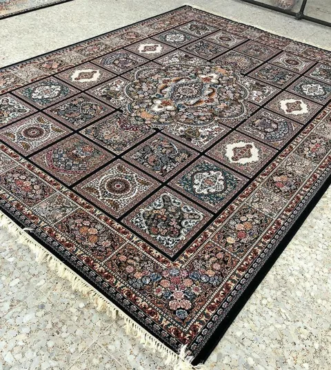 فرش 700 شانه نقشه کژال زمینه سرمه ای - پلی استر