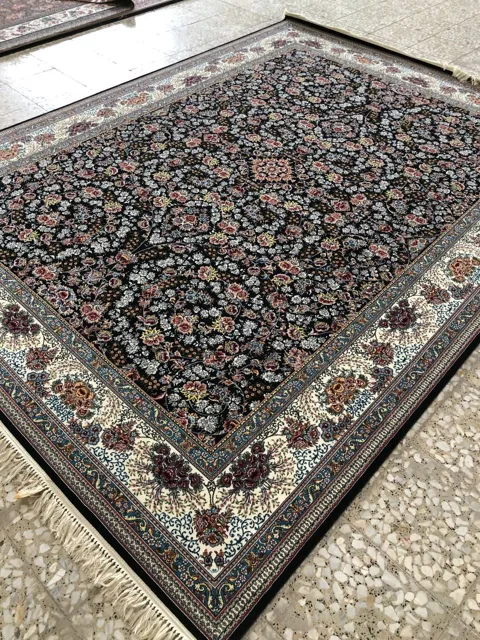 فرش 700 شانه نقشه افشان رز زمینه سرمه ای