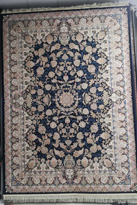 پک فرش 1200 شانه برجسته نقشه 7101 زمینه سرمه ای 1تخته 9متری و 2تخته 6 متری