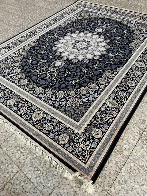 فرش 700 شانه نقشه نائین زمینه سرمه ای
