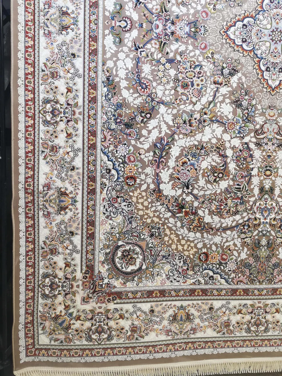 فرش 700 شانه گل برجسته نقشه رستا زمینه نسکافه ای