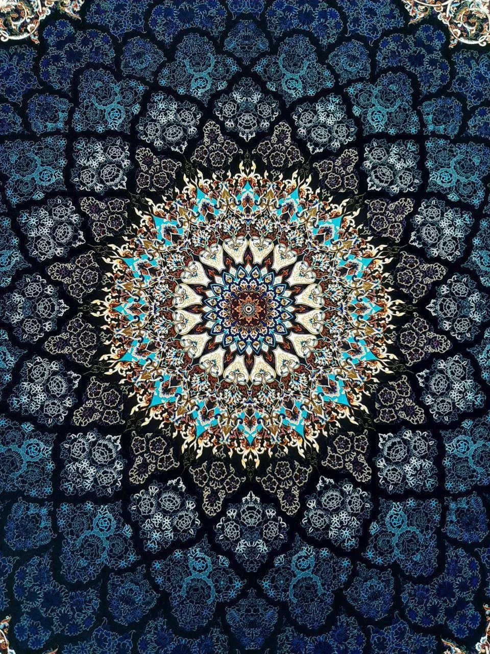 فرش 1000 شانه نقشه نگین زمینه سرمه ای
