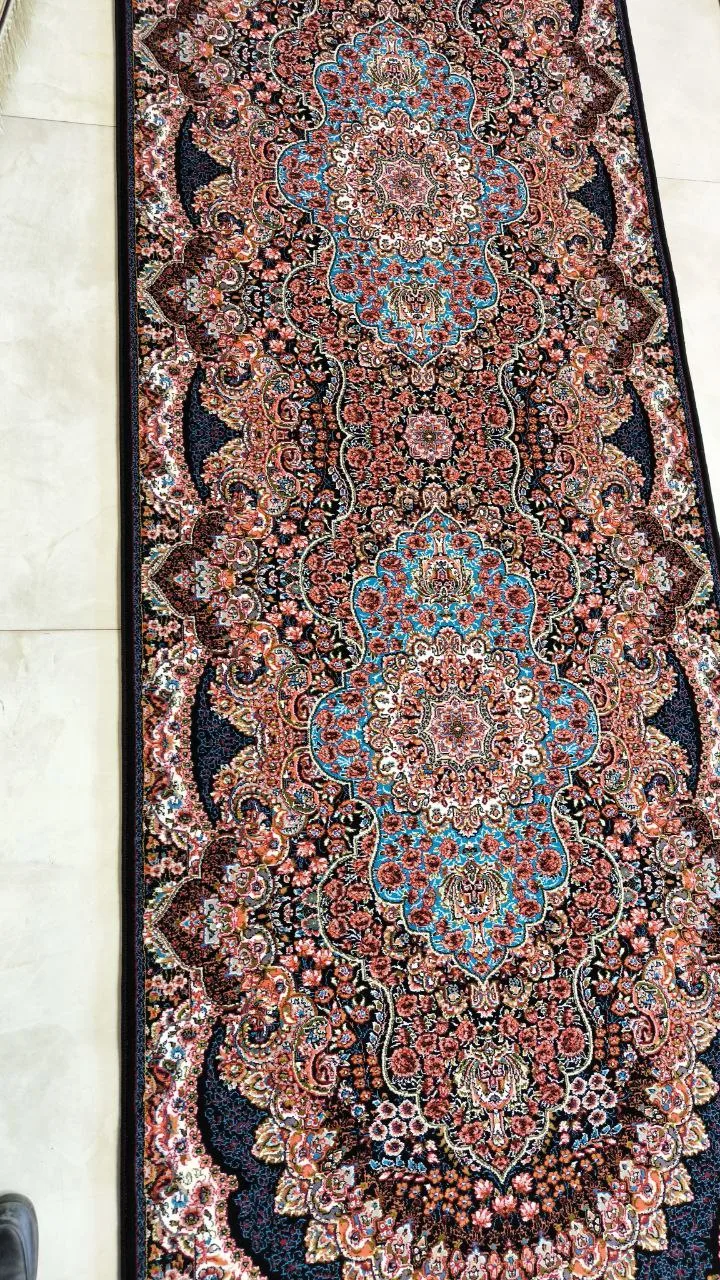 کناره فرش نقشه ارکیده زمینه سرمه ای - پلی استر