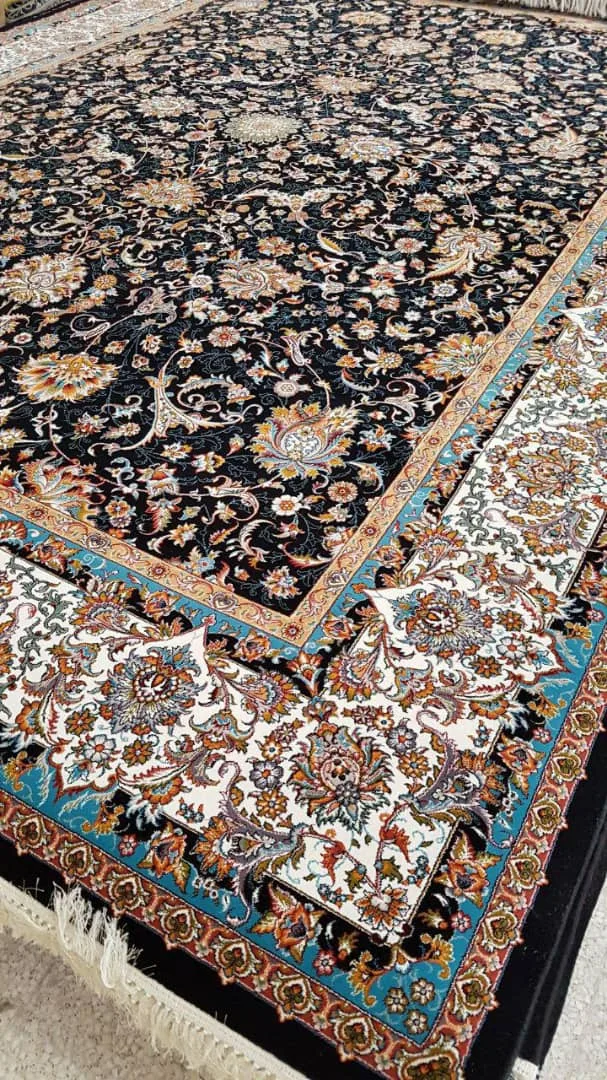 فرش 700 شانه نقشه افشان کاشان زمینه سرمه ای بافت ممتاز