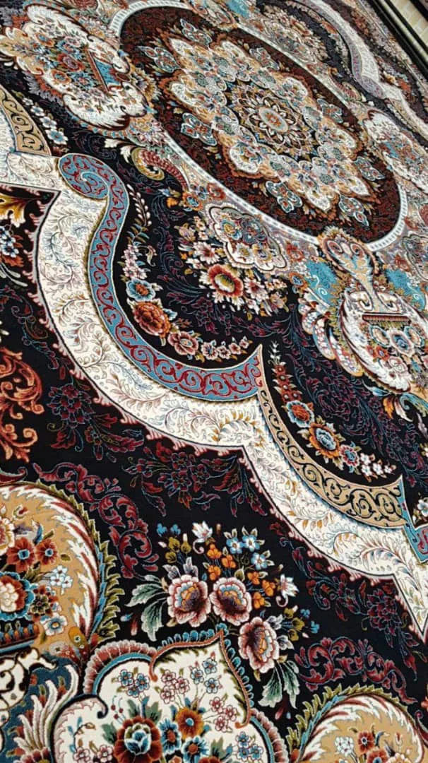 فرش 700 شانه نقشه شهیاد زمینه سرمه ای بافت ممتاز