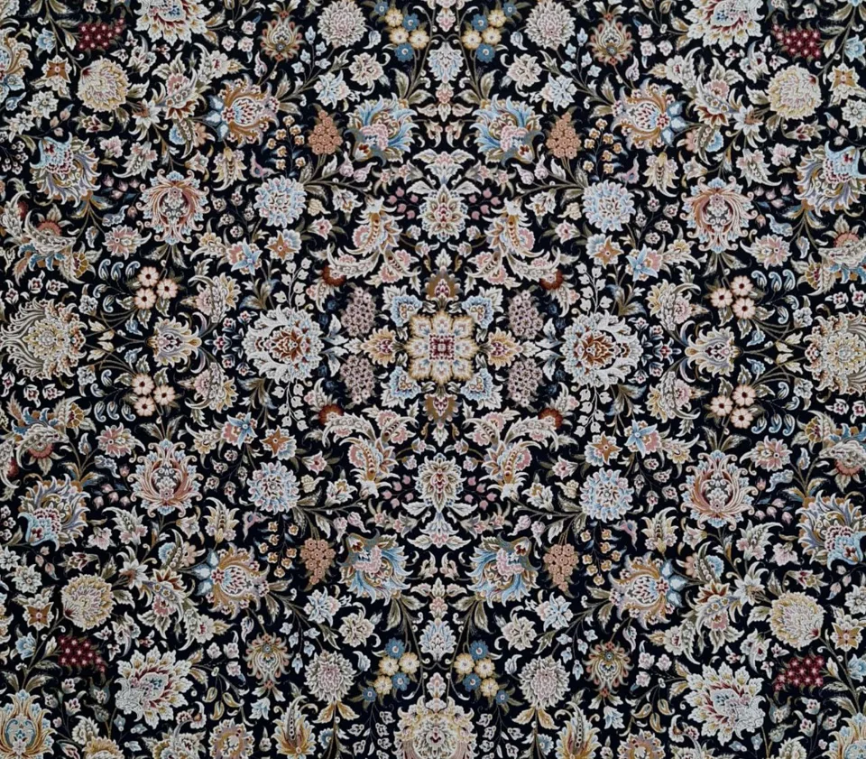 فرش 1500 شانه برجسته نقشه افشان به گل زمینه سرمه ای