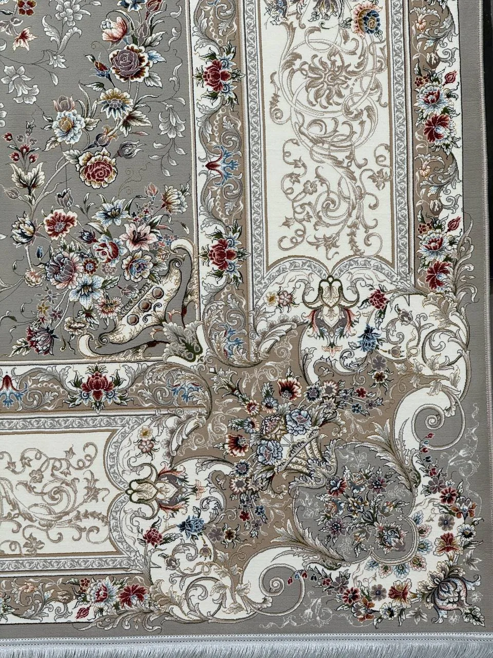 فرش 1200 شانه نقشه افشان ارغوان زمینه سیلور