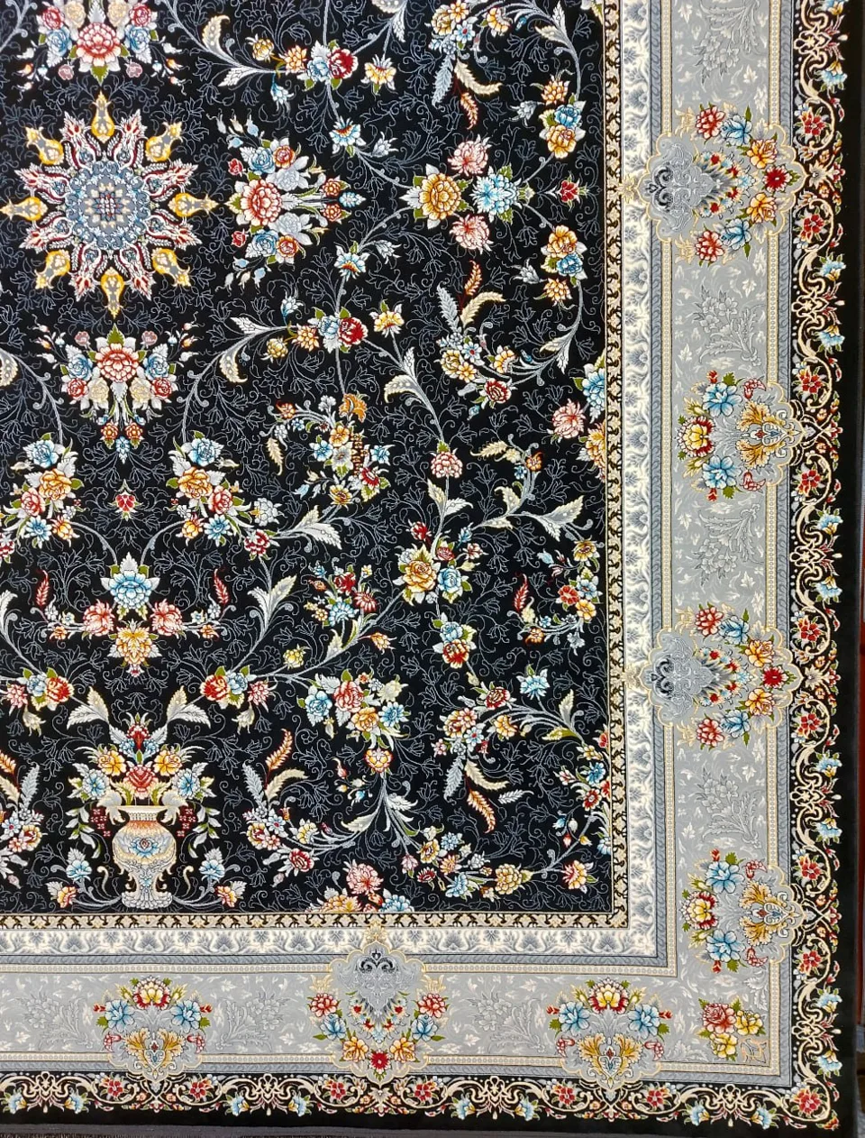 فرش 700 شانه نقشه افشان کارن سرمه ای