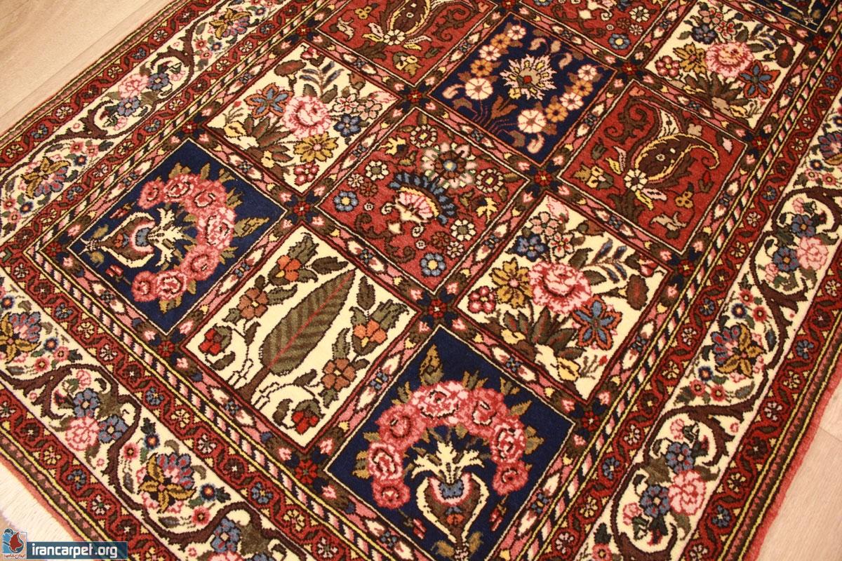 Image result for Lorestan carpet_irancarpet