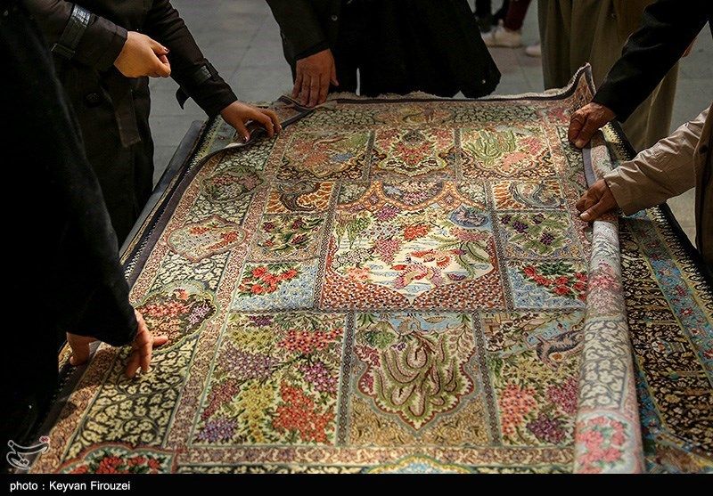 گزارش تصویری از نمایشگاه فرش و تابلوفرش دستباف در سنندج 49