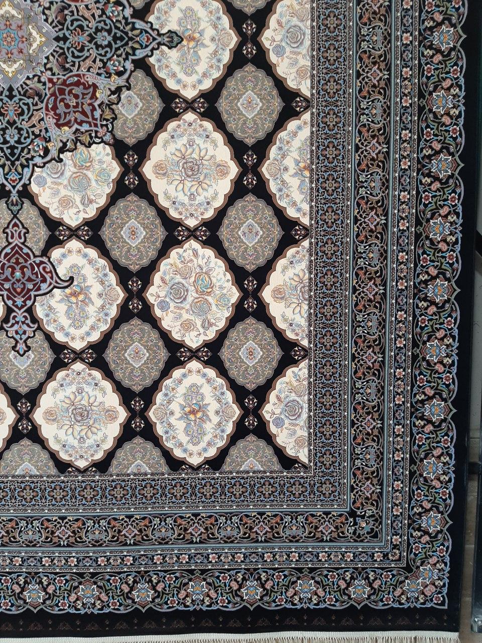 فرش 1200 شانه نقشه دلربا زمینه سرمه ای