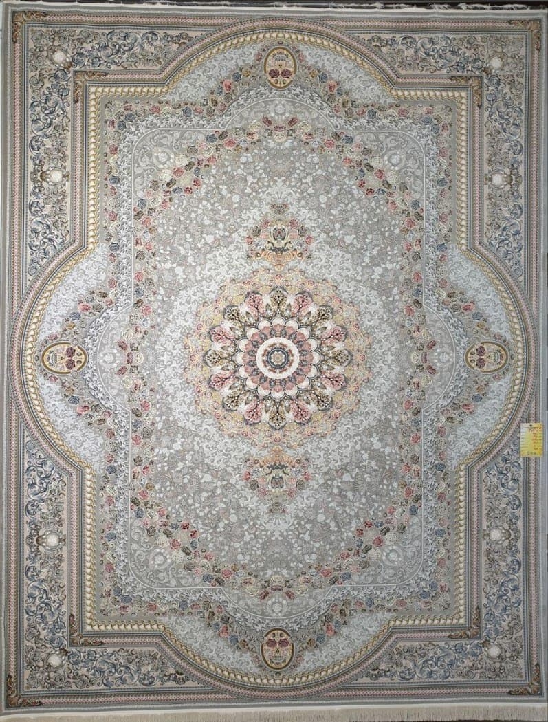 فرش ۱۵۰۰ شانه برجسته نقشه گیشا زمینه نقره ای
